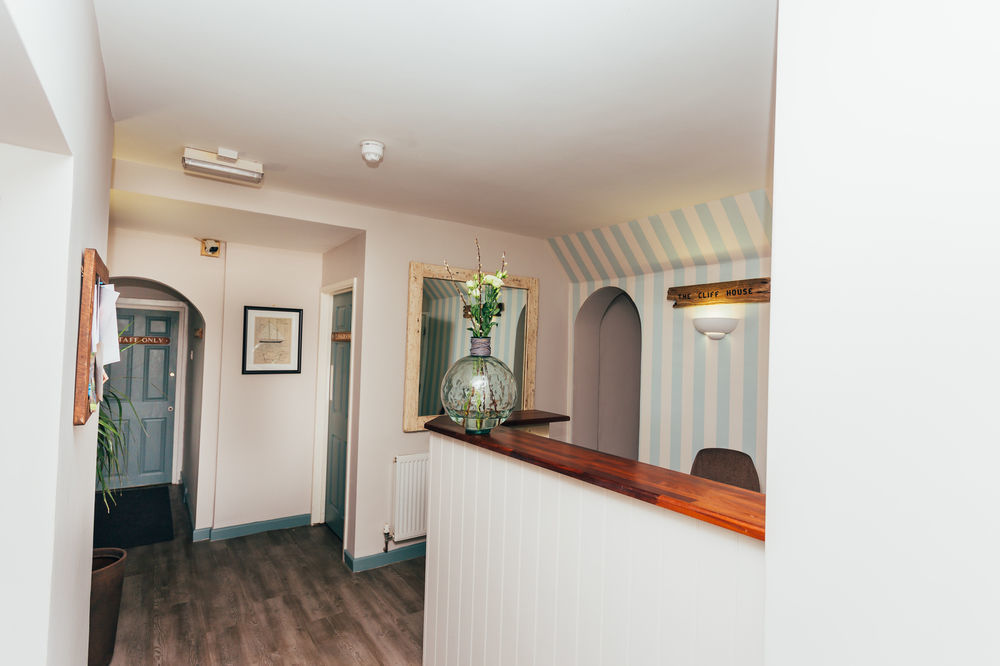 The Cliff House Hotel New Milton Exterior photo